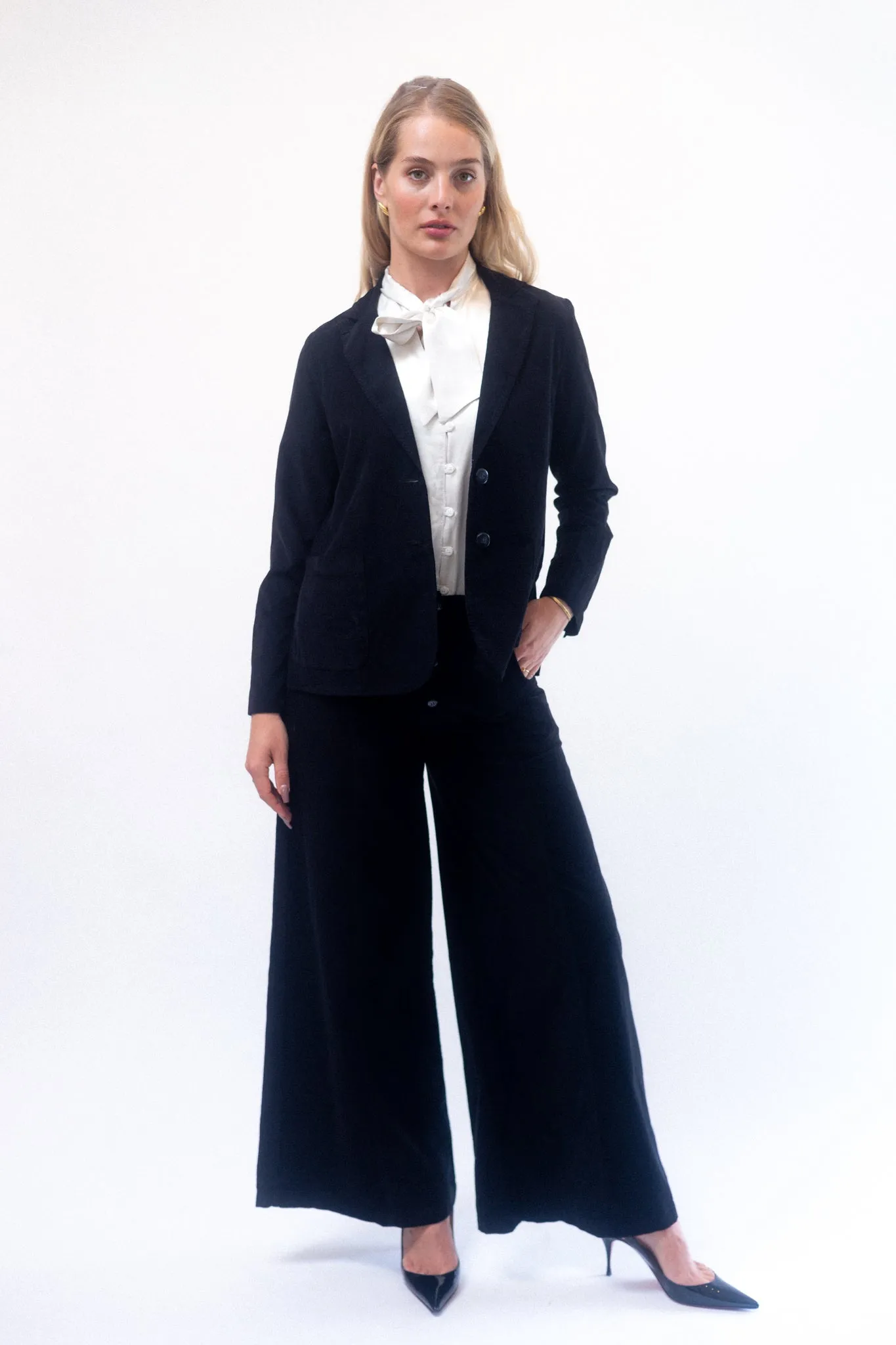 Allan Blazer - Black