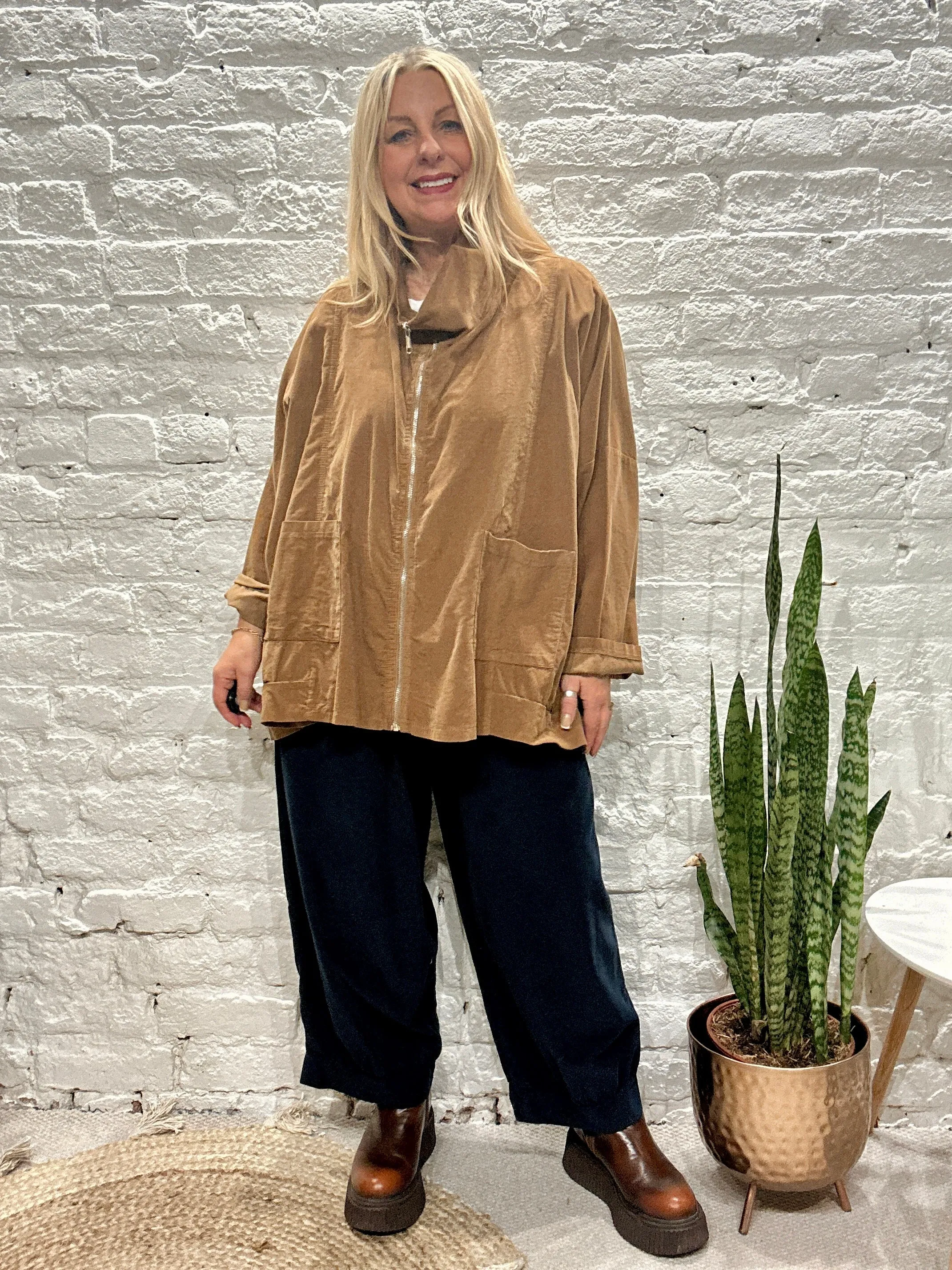The Cord Wander Zip Wide Box Oversized Jacket