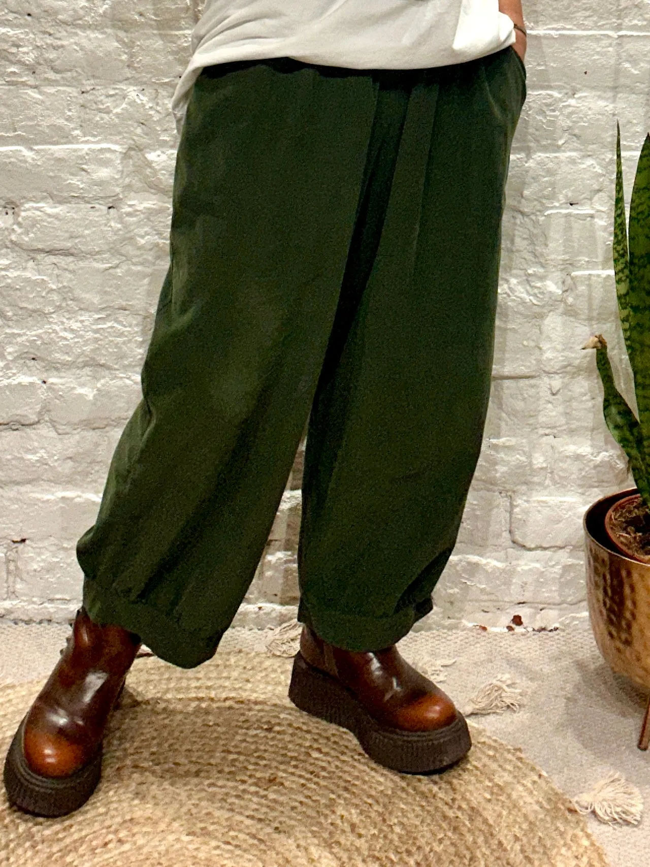 The Soft Cord Barrel Elastic Pocket Pant Trouser