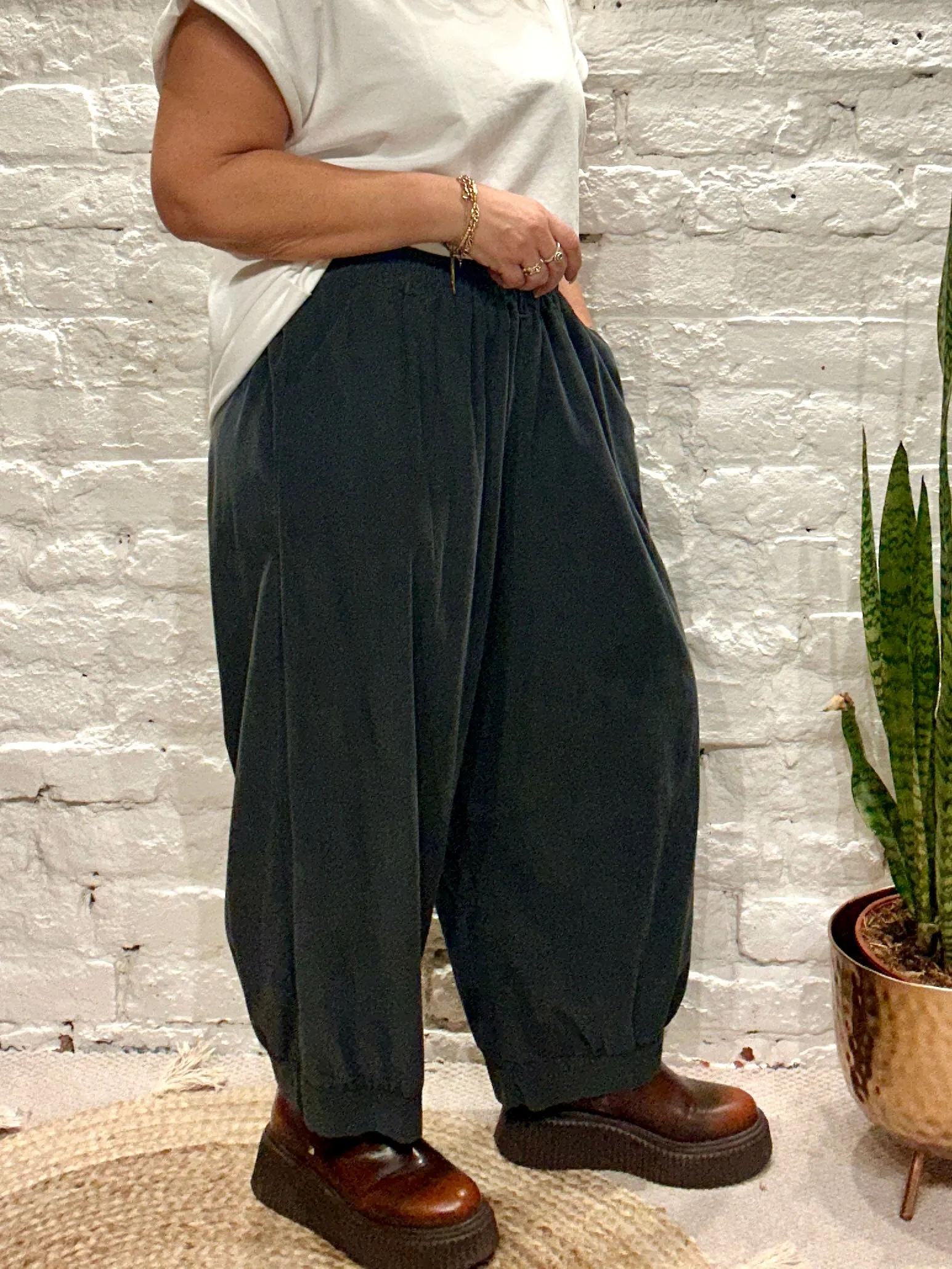 The Soft Cord Barrel Elastic Pocket Pant Trouser