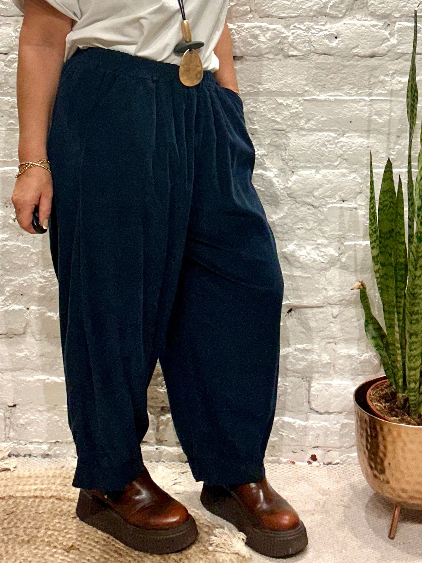The Soft Cord Barrel Elastic Pocket Pant Trouser