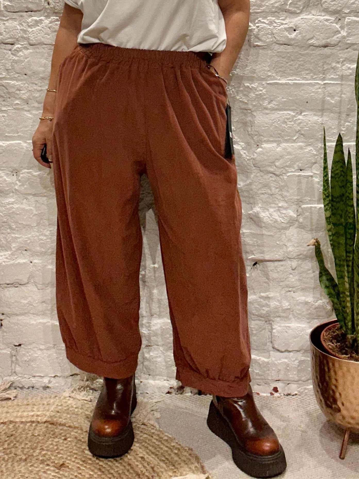The Soft Cord Barrel Elastic Pocket Pant Trouser