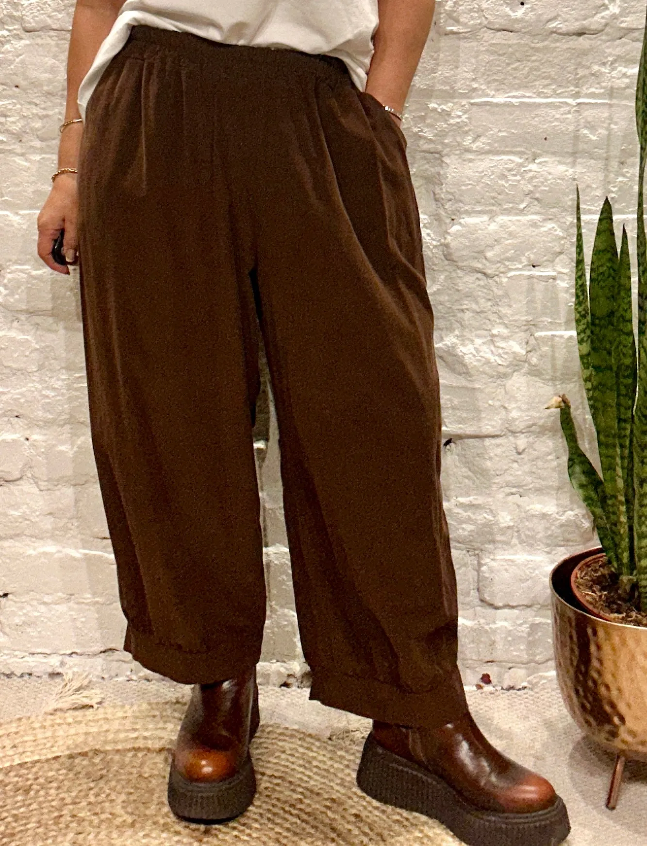The Soft Cord Barrel Elastic Pocket Pant Trouser