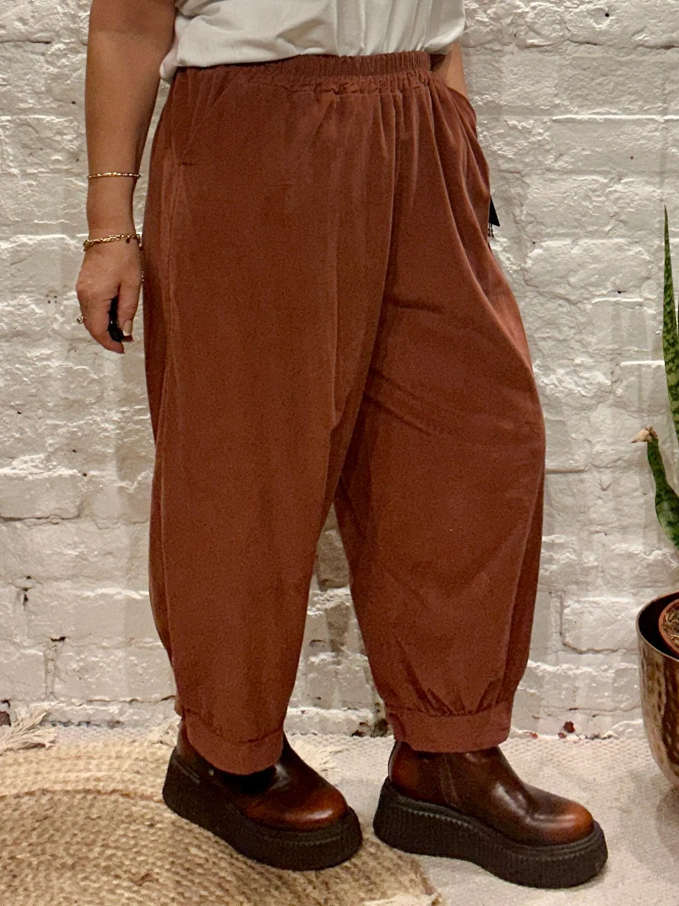 The Soft Cord Barrel Elastic Pocket Pant Trouser