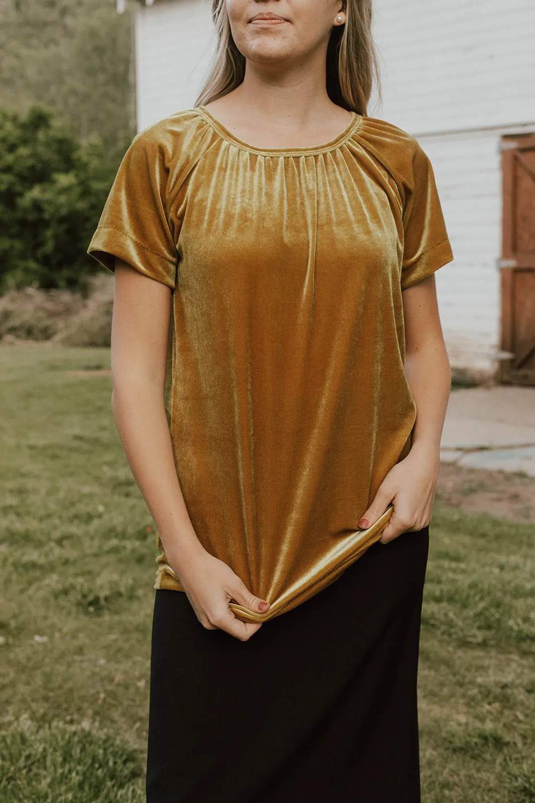 Victoria Velvet Top Gold