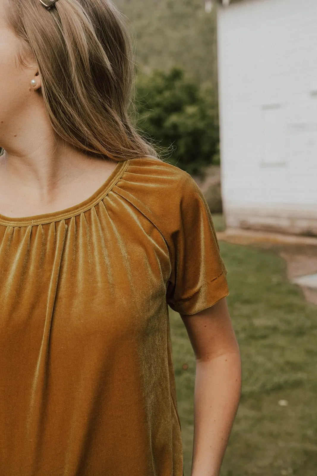 Victoria Velvet Top Gold